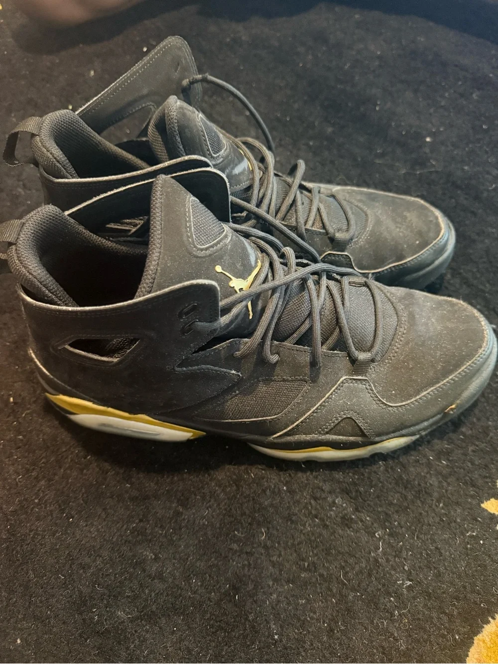 Jordan Men’s Black and Yellow Athletic Shoes